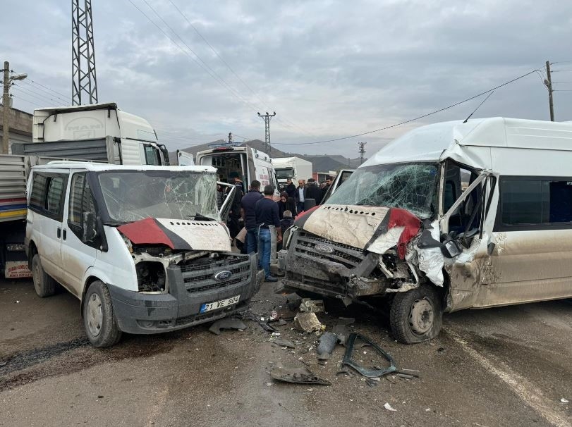 Şırnak’ta trafik kazası: 18 yaralı
